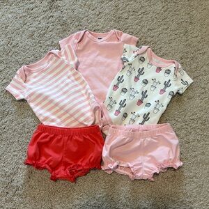 Organic Cotton Onesies and Bloomers Bundle